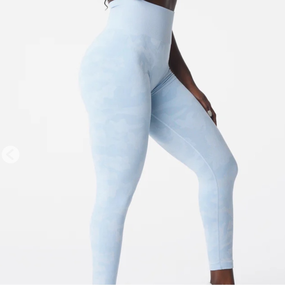 NVGTN Icy Blue Camo Seamless Leggings - Picture 3 of 8